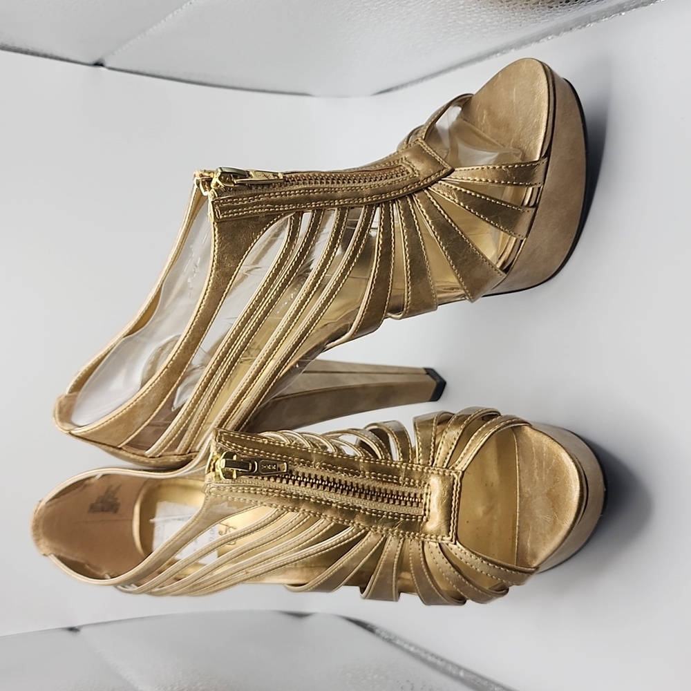 NIB Gold City Streets Women's Size 7.5 High Heels